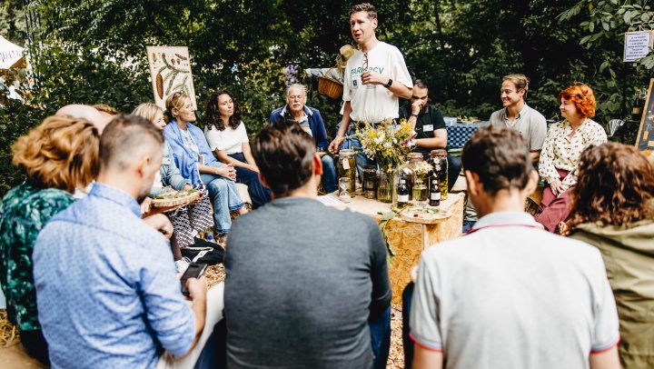 Hoe verwerk je wilde planten in de gastronomie?
