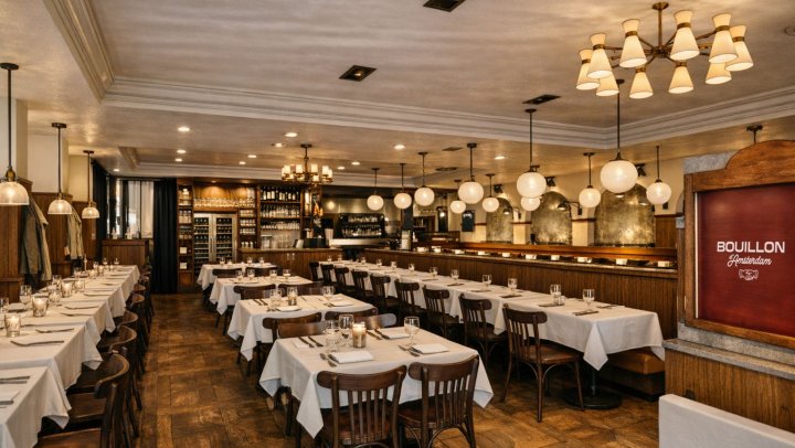 Bij Bouillon d’Amsterdam serveren ze in hartje centrum noordzeetong voor nog geen €13