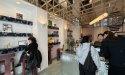 Wat doet een safe place in een koffiebar?
