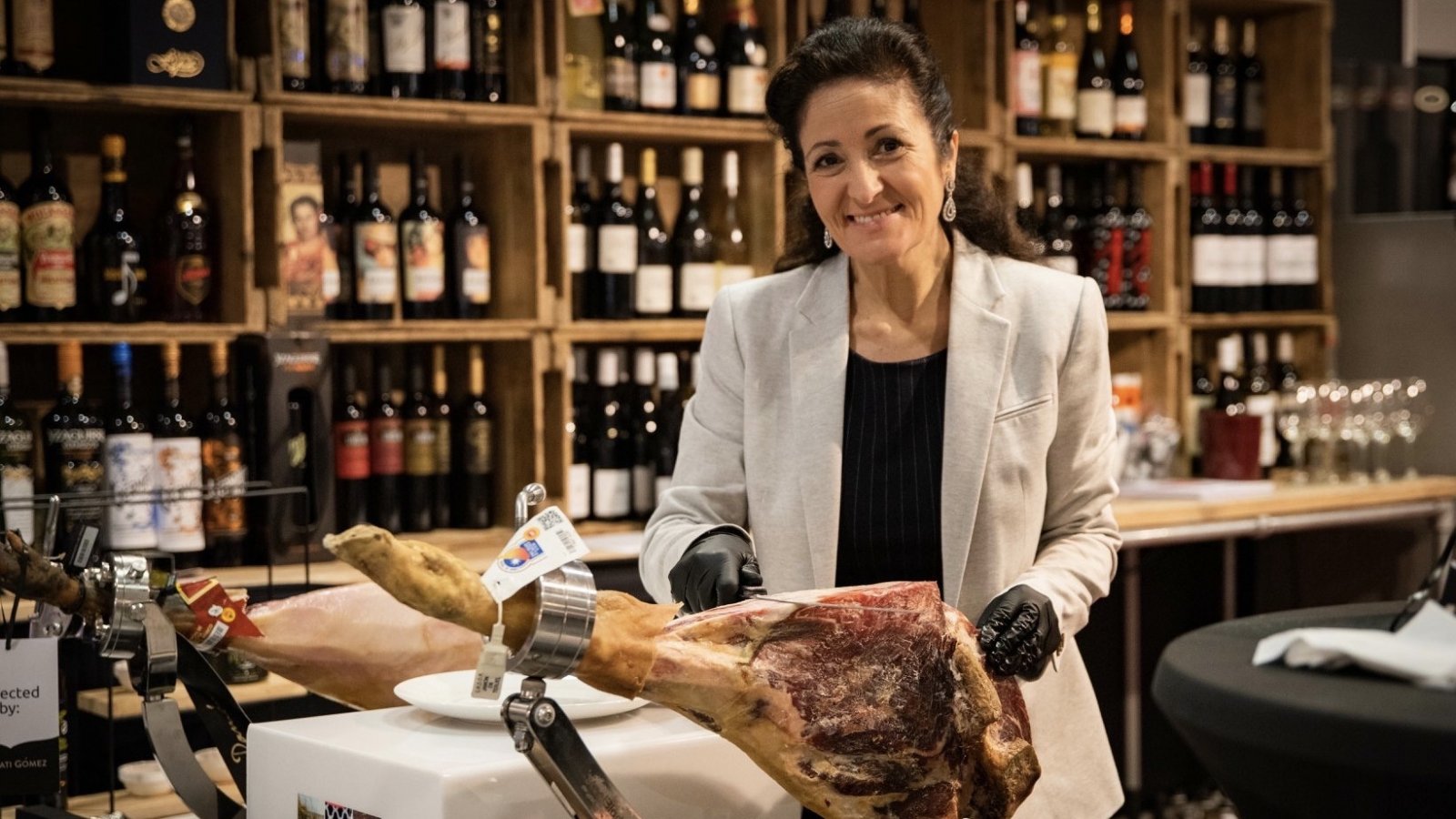 Cati Gómez van wijn-en-jamón