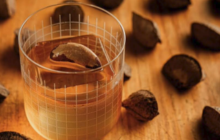 De nieuwe cocktailkeuken: wat Lady Bee uit The World's 50 Best Bars anders doet