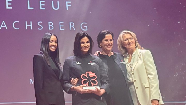 Michelin: moeder en dochter Van de Bunt bekroond met Service Award