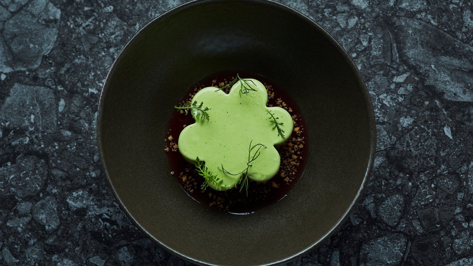 IJs van dille bij restaurant DÅ¾iaugsmas