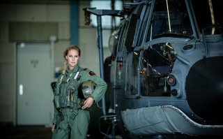 Militair vlieger Dominique Schreinemachers: stoere chick met soft skills