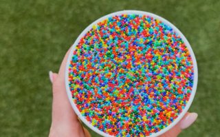 Viral Dot Cakes: waarom discodip een comeback maakt