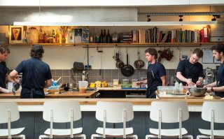 Eten in Amsterdam: van verscholen eetcafés tot De Strip in Noord