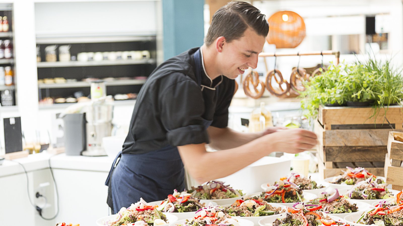 Producenten starten landelijke steunactie voor cateraars