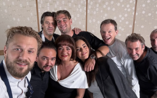 Eervolle Jonnie Boer-tour van Nederlandse topchefs gestart in Hongkong