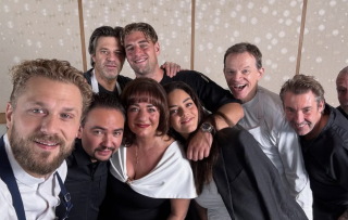 Eervolle Jonnie Boer-tour van Nederlandse topchefs gestart in Hongkong