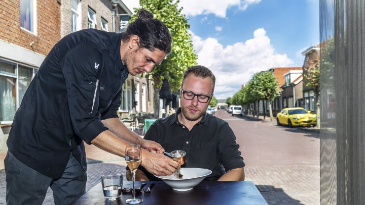 Europese horecabestedingen op recordhoogte, toch gaan we minder vaak uit eten
