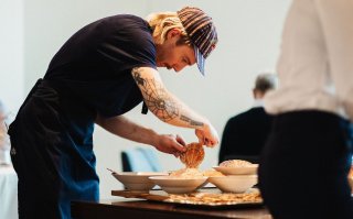 Internationale restaurantsector kantelt: meer ruimte voor imperfectie en betekenis 