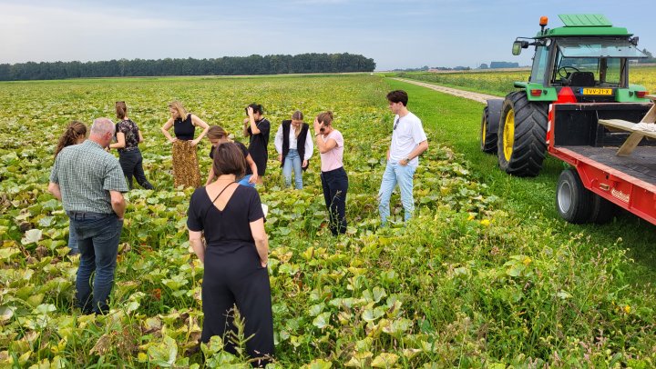 Fieldtrip: op bezoek bij biologisch-dynamische boerderij de Lingehof in Randwijk