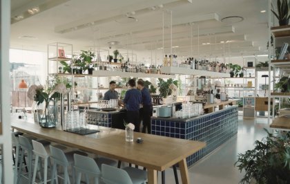 Bij Zoku komt hotel, huiskamer en werkplek samen