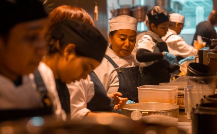 Geen personeelstekort bij dit Indiase restaurant in Londen