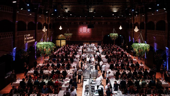 28 Michelinsterren en 150 man personeel aan het werk tijdens grootste chef's table ooit