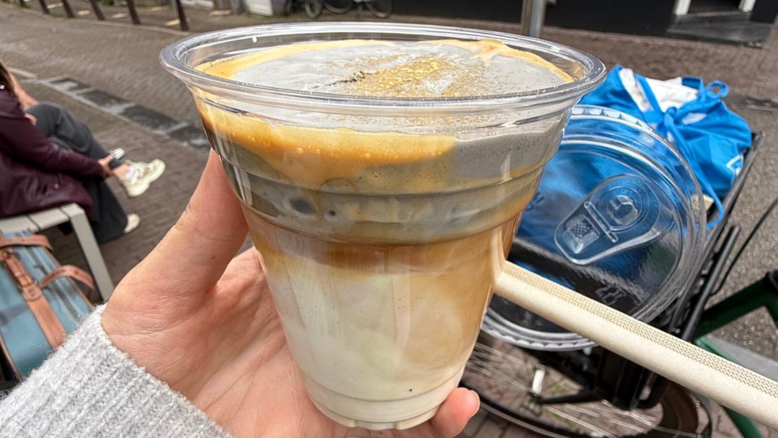Iced sesame latte
