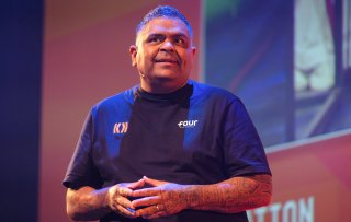 Hoe Jemuel Lampe jongeren achter de tralies een tweede kans geeft