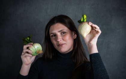 Een zillenial die probeert uit haar Randstadbubbel te stappen, al blijft de havermelkelite haar achtervolgen