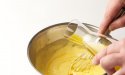 luchtige saus van eierdooier en olijfolie