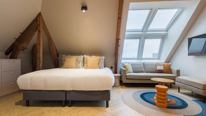 Nieuwe F&B Director voor Amstel Hotel en nu ook slapen op Vuurtoreneiland