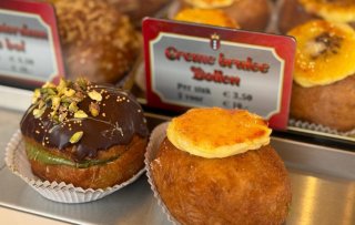 Dit ging viral in 2025: van suikerbrood-smashburger tot luxe oliebollen tot AAAHH-gurk