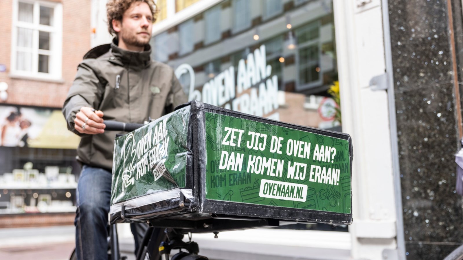 Oven aan Kom eraan delivery