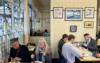 Waarom caff The Regency Café in Londen al 80 jaar populair is