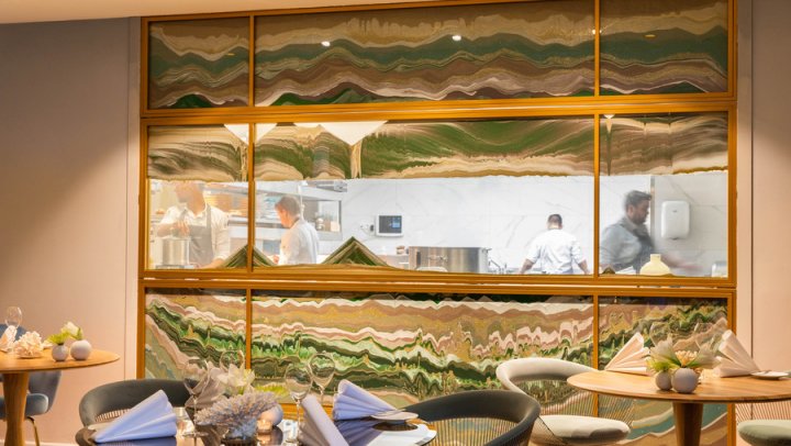 Maatregelen omzeilen: sterrenrestaurant wordt na 20.00 uur een theater