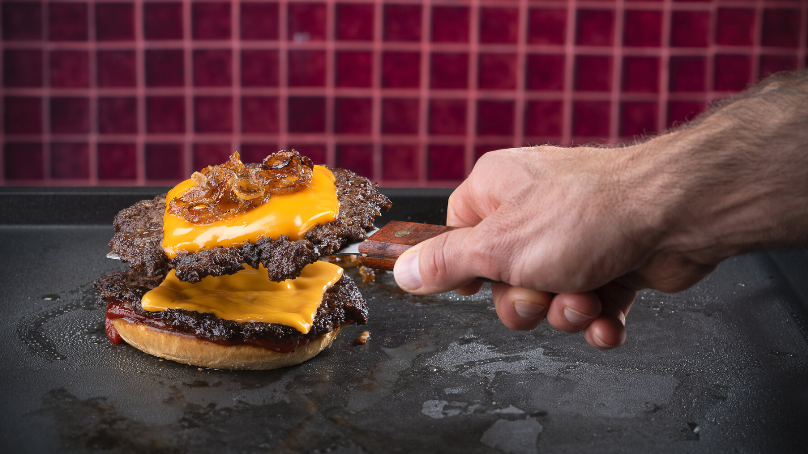 SALOMON smashburger