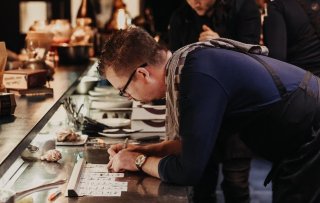 Dit doet de radicale conceptwijziging van Savage met de cijfers