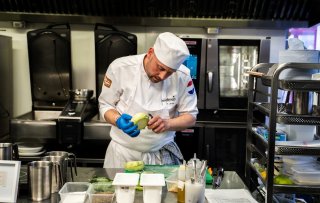 Cateraar Sodexo gaat voor 70% low-carbon maaltijden tegen 2030