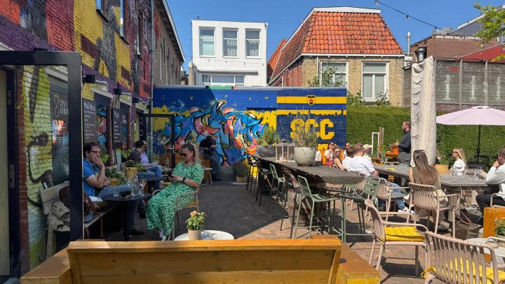 Leeuwarden serveert vernieuwing: van wijnbar tot AI-hotel en bijzondere bakery