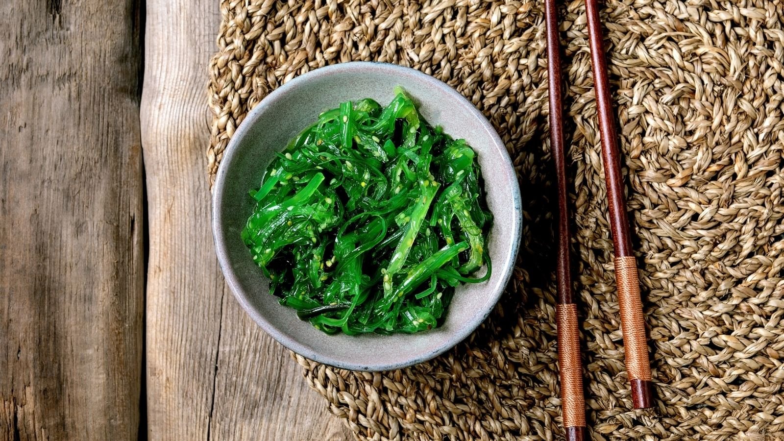 Wakame salad