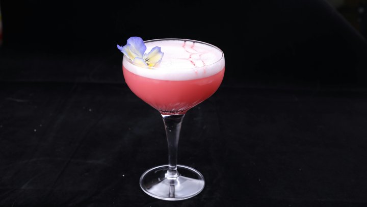Viral trends: de suikerbrood smashburger en mini cocktails