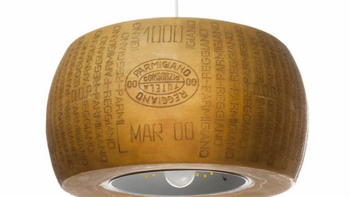 Parmesan cheese lamp