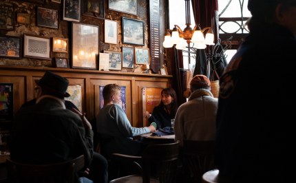 Fotoreportage: De Iconische kroegen van de Jordaan