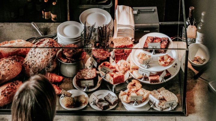 Nederlanders besteden jaarlijks €4.120 aan eten en drinken