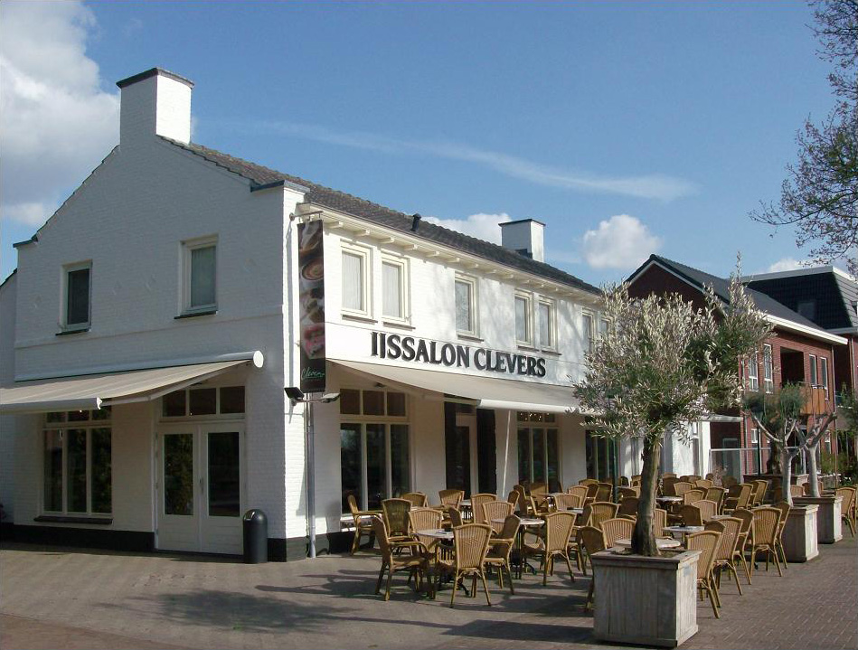 IJssalon Clevers in Overloon