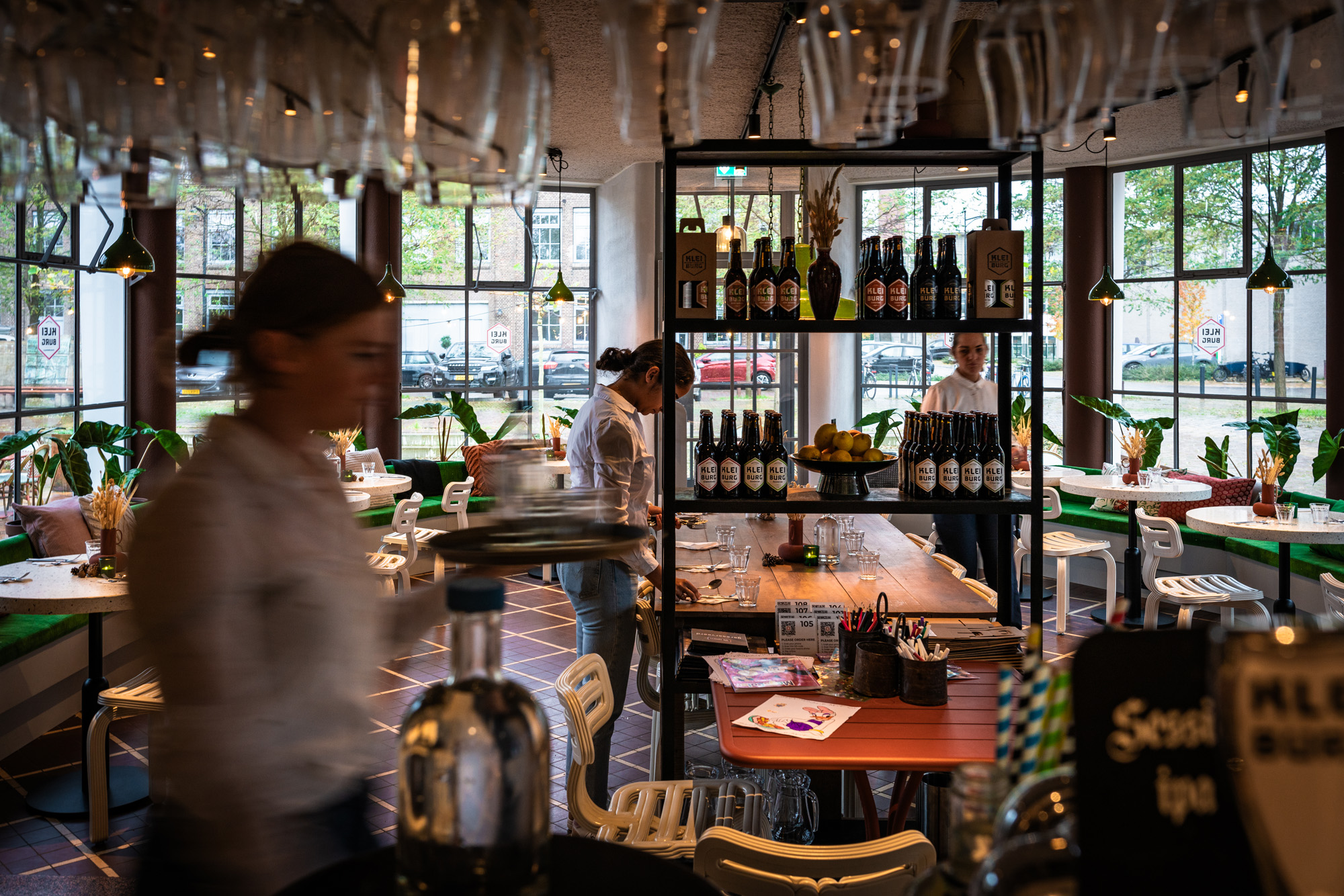 Voorbereiding van de lunch door de vrijwilligers