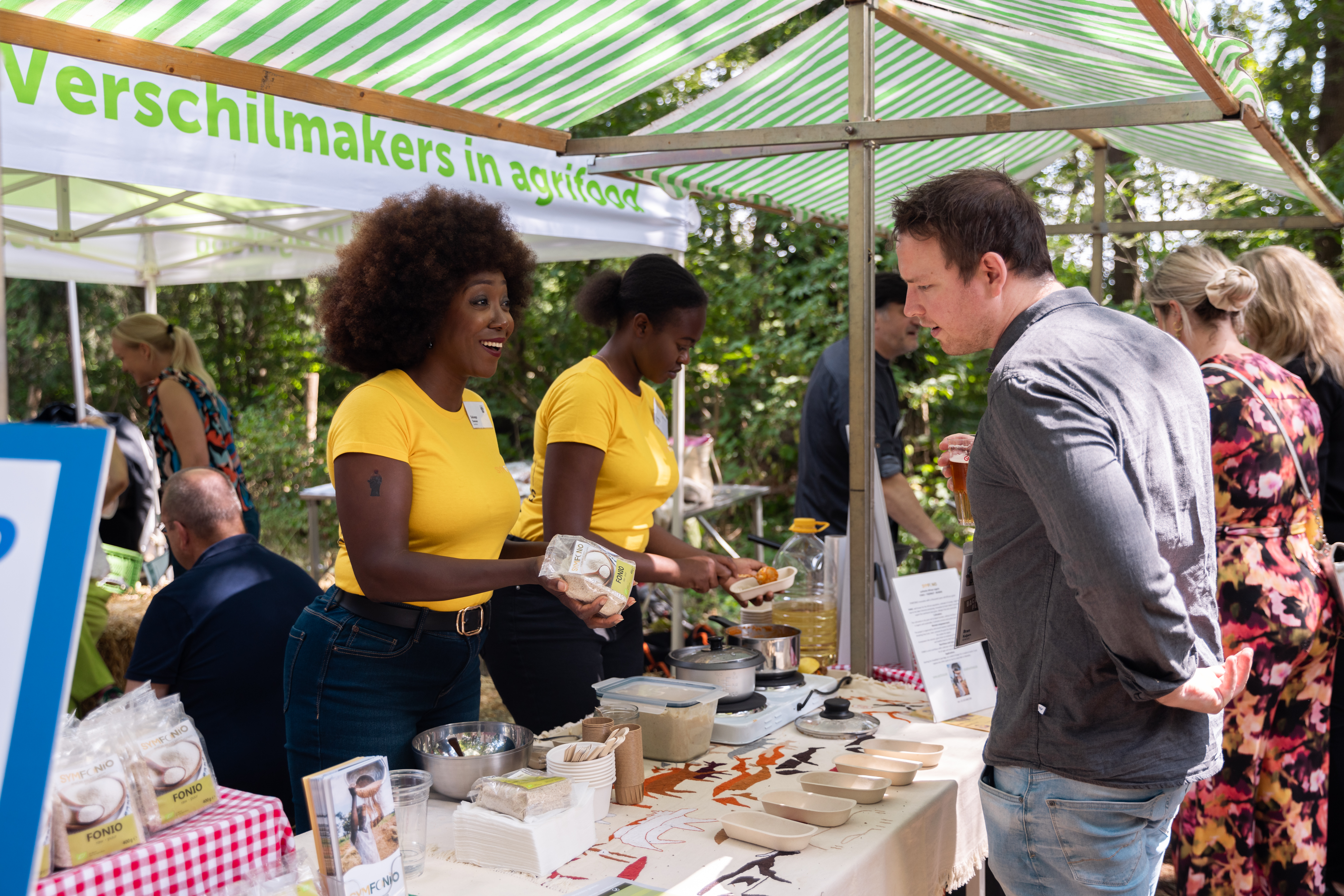 Solange Domaye tijdens Food Inspiration Days Outdoor '23 in gesprek met foodprofessionals