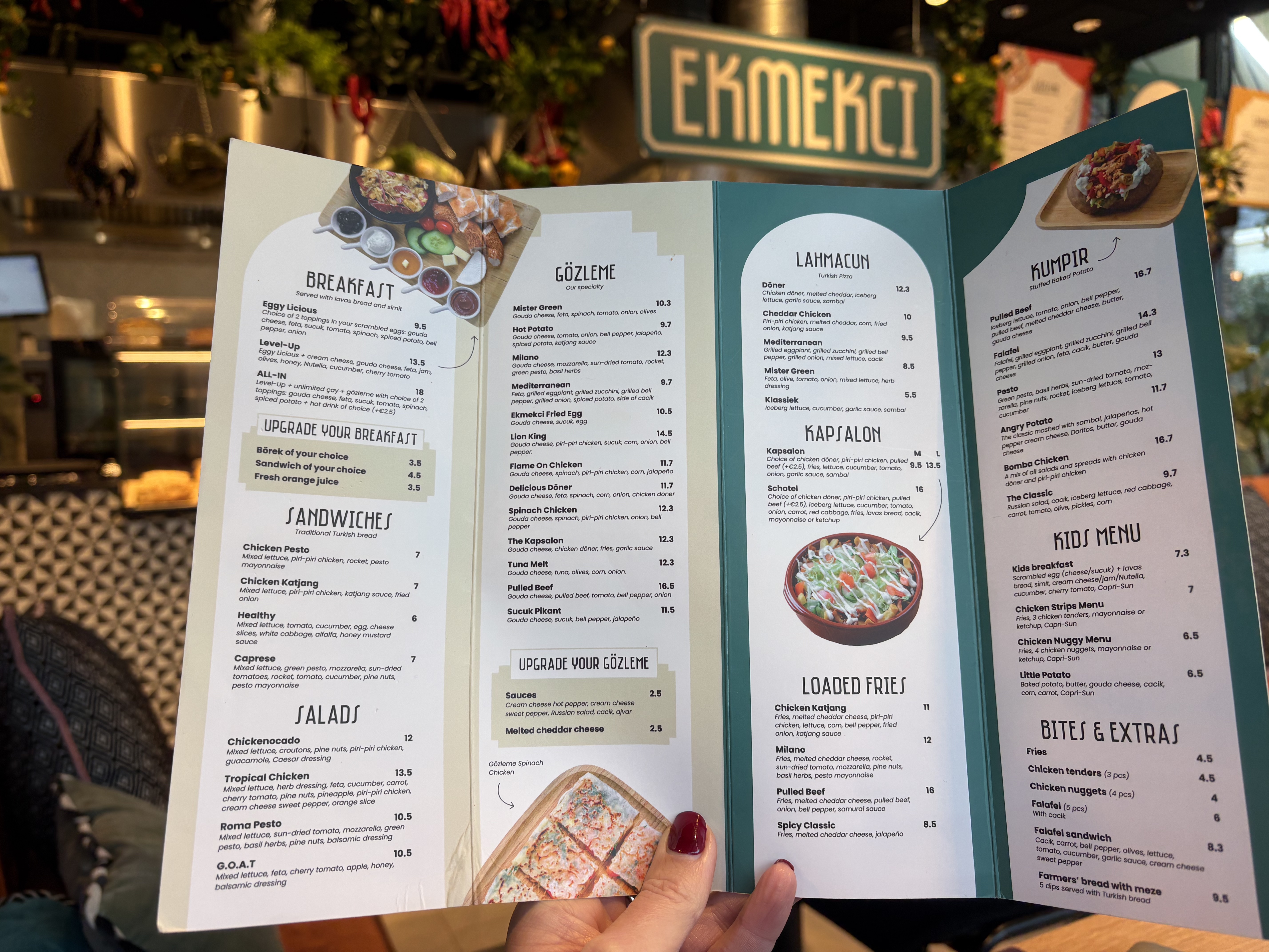 Het menu van Ekmekci