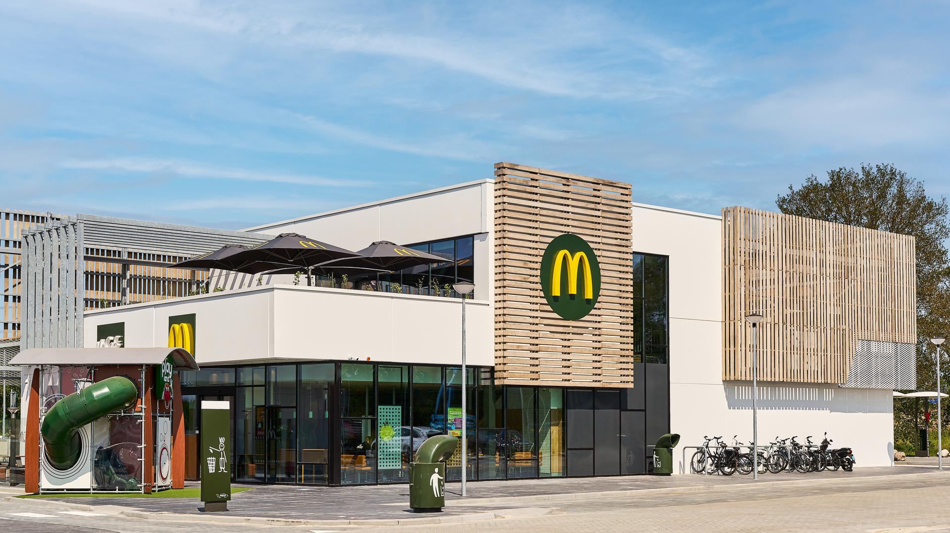 McDonald's in Assen. Foto door: McDonald's