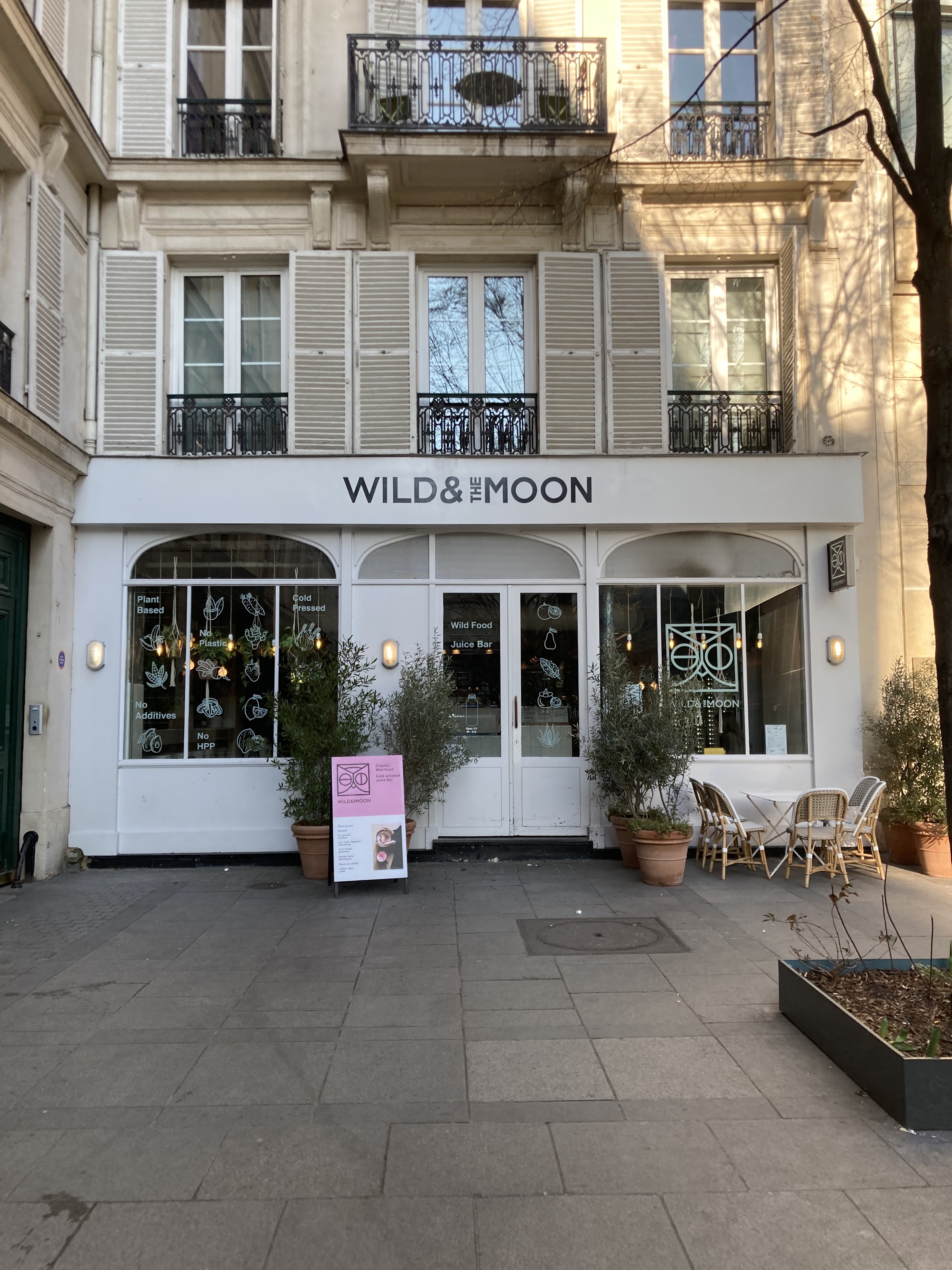 Wild & The Moon Parijs